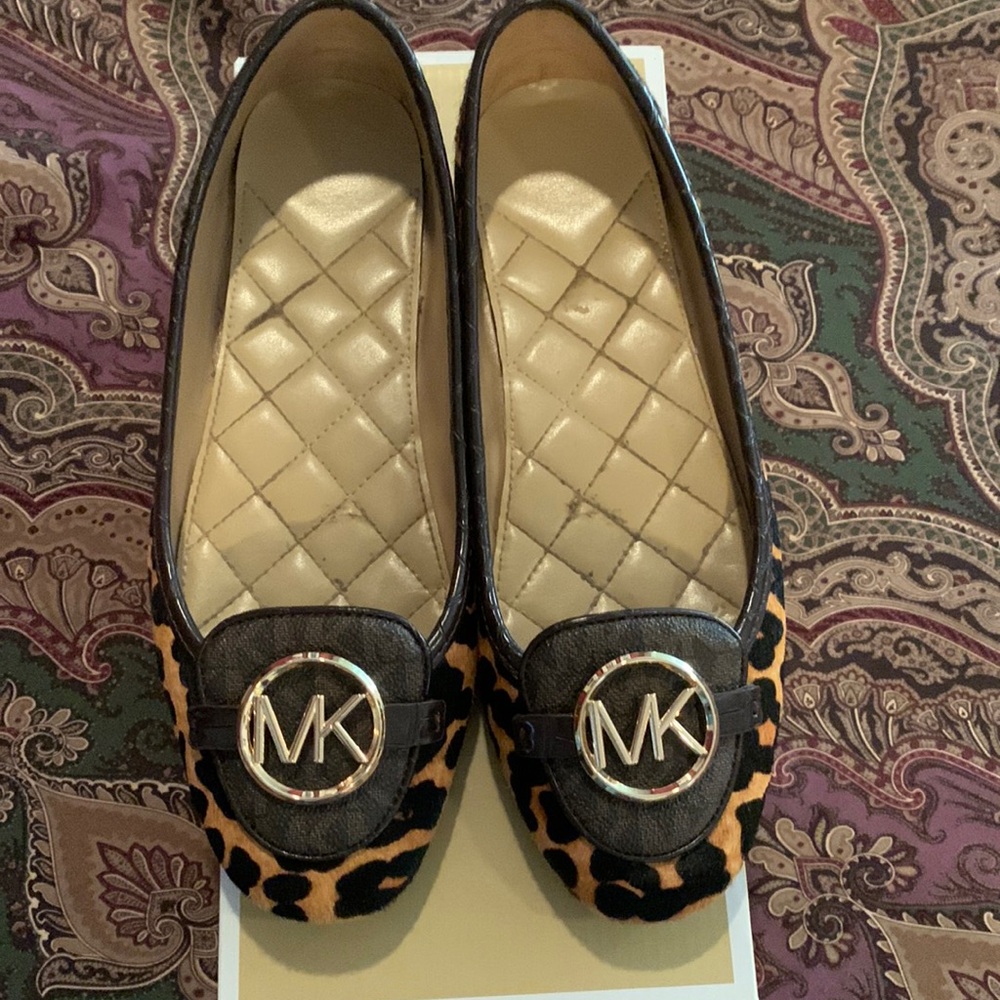 Micheal Kors Lillie Flat